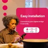 An older woman is looking at her smartphone, with a pink overlay box containing marketing text and icons. Produktbild-Vorschau