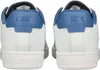 The back view of two white K-Swiss sneakers with blue accents. Produktbild-Vorschau