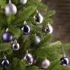 Brubaker 50-teiliges Set Weihnachtskugeln mit Baumspitze - Produktbild-Vorschau 3