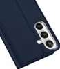Close-up view of a dark blue phone case with a camera module. Produktbild-Vorschau