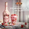 Baileys Strawberries & Cream, Irish Cream Likör, 17% vol, Produktbild-Vorschau 2
