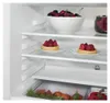 Refrigerador Whirlpool WBUF011, integrable, con congelador, Vista previa de la imagen del producto 4