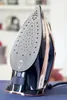 Tefal Ultimate Pure Steam Iron, or/noir TEFAL FV9867E0 Voir les images du produit 3