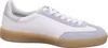 A side view of a white and light blue sneaker with a tan sole. Voir les images du produit