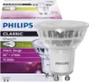 A product shot of Philips LED light bulbs on their packaging. Voir les images du produit