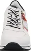 A close-up, front-facing view of a white sneaker. Produktbild-Vorschau