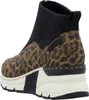 A side view of a women's boot with a leopard print pattern. Anteprima dell’immagine prodotto