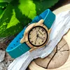 Montre CLARA BLUE pour femme en bois avec bracelet en cuir, Voir les images du produit 3