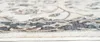 A close-up view of the edge of a rug with a classic design. Produktbild-Vorschau