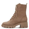 A side view of a brown lace-up boot with a thick sole. Produktbild-Vorschau