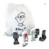 Vilac Nowoczesne drewniane szachy Keith Haring Podgląd zdjęcia produktu 4