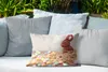 MuchoWow® Outdoor Kissen - Ein Schokoladenhase mit kleinen Produktbild-Vorschau 4