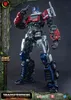 A detailed studio shot of an Optimus Prime model kit. Anteprima dell’immagine prodotto