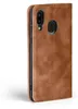 A close-up side view of a brown leather flip phone case for a Samsung Galaxy A40. Produktbild-Vorschau