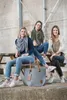 Knit Factory Lola Dreieckstuch - Kings Blue - 190x85 cm Produktbild-Vorschau 7