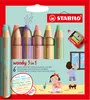Packaging for a set of STABILO woody 3-in-1 pencils, showing the pencils, a sharpener, and illustrations of children drawing. Voir les images du produit