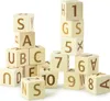 Cubes en bois Ulanik avec lettres et chiffres anglais Voir les images du produit 1