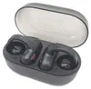 A pair of black wireless earbuds in an open charging case. Voir les images du produit