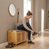Relaxdays schoenenbank met beklede zitvlak, bamboe, 3 Productafbeelding-voorbeeld 2