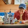 LEGO Creator 3 in 1 Castello Medievale con Cavalli e Anteprima dell’immagine prodotto 6