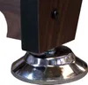 Close-up of the leg of a billiard table. Voir les images du produit