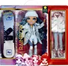 A Rainbow High Winter Break Skyler Bradshaw doll in its retail packaging, which includes a snowboard and extra outfits. Náhled obrázku produktu