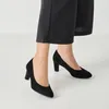 Tamaris Damen Pumps klassisch rund Blockabsatz samtige Produktbild-Vorschau 10