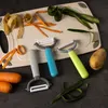 com-four® 3x Sparschäler mit Keramikklinge für Obst und Produktbild-Vorschau 3