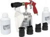 A set of pneumatic sandblasting tools and accessories, including a sandblasting gun, a collection bag, two bottles of cleaning fluid, and several nozzles, arranged on a white background. Anteprima dell’immagine prodotto