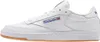 A side view of a white Reebok Club C 85 sneaker with a gum sole. Produktbild-Vorschau