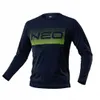A long-sleeved t-shirt with a graphic print on the chest. Produktbild-Vorschau