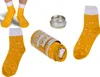 Chaussettes emballées dans une canette de bière en métal Voir les images du produit 1