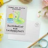 Mr. & Mrs. Panda Postkarte Buchhändler Leidenschaft - Grau Produktbild-Vorschau 3