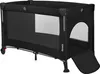 A black travel crib is shown from a slightly elevated side angle. Voir les images du produit