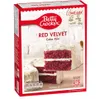 A box of Betty Crocker Red Velvet Cake Mix with a slice of cake shown. Produktbild-Vorschau