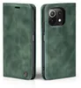 A green flip case for a Xiaomi Mi 11 Lite 4G/5G phone is shown from two angles. Produktbild-Vorschau