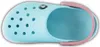 A top-down view of a single light blue Crocband clog with a pink strap. Produktbild-Vorschau