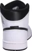 The back view of a white and black Nike sneaker. Anteprima dell’immagine prodotto