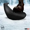 A person's boot is stepping on a black mudguard in a snowy environment. Voir les images du produit
