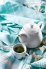 Kaffeekanne & Teekanne aus Porzellan Weiß – Eleganter Produktbild-Vorschau 5
