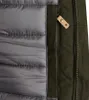 A close-up view of the interior and exterior of a jacket, showing the quilted lining and a zippered pocket with a leather pull tab. Produktbild-Vorschau
