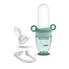 A baby food feeder and accessories are displayed against a white background. Anteprima dell’immagine prodotto