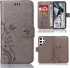 A collage of images showing a phone case from different angles, including its interior card slots and camera cutout. Produktbild-Vorschau