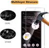A demonstration of a phone screen protector being tested against a hammer, with comparison images of broken screens. Produktbild-Vorschau
