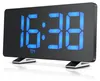 A digital alarm clock displaying the time. Náhled obrázku produktu