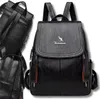EDIBAZZAR | Eleganter schwarzer Damenrucksack aus  im Produktbild-Vorschau 6