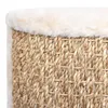 A close-up view of the top edge of a woven basket with a fluffy trim. Náhled obrázku produktu