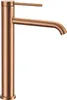 A single copper-colored faucet on a white background. Anteprima dell’immagine prodotto