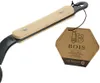 A close-up view of a pan handle and its attached tag. Anteprima dell’immagine prodotto