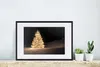 MuchoWow® Gerahmtes Poster Ein beleuchteter Weihnachtsbaum Produktbild-Vorschau 4